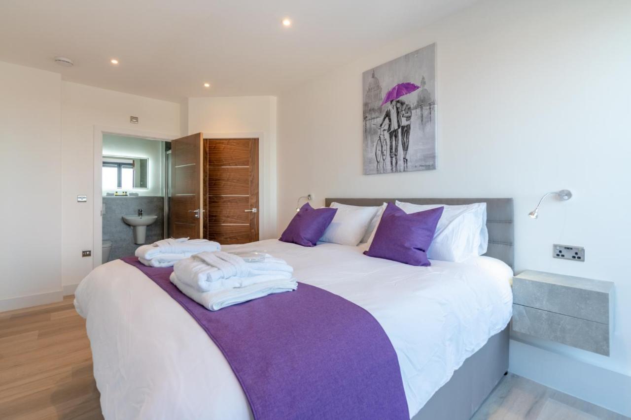 צ'לטנהם Central Penthouse With Hot Tub & Views 22 מראה חיצוני תמונה